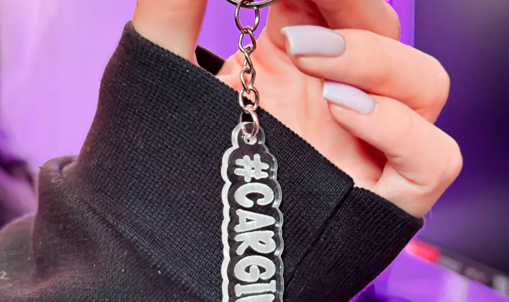 KEYCHAIN -# CARGIRL