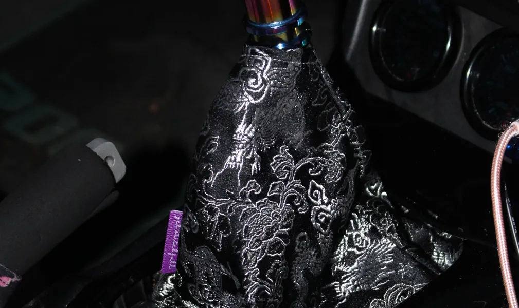 SHIFT BOOT COVER/OSŁONA DŹWIGNI ZMIANY BIEGÓW - JAPANESE DRAGON BLACK