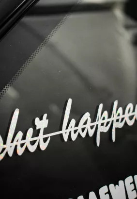 STICKER - SHIT HAPPENS